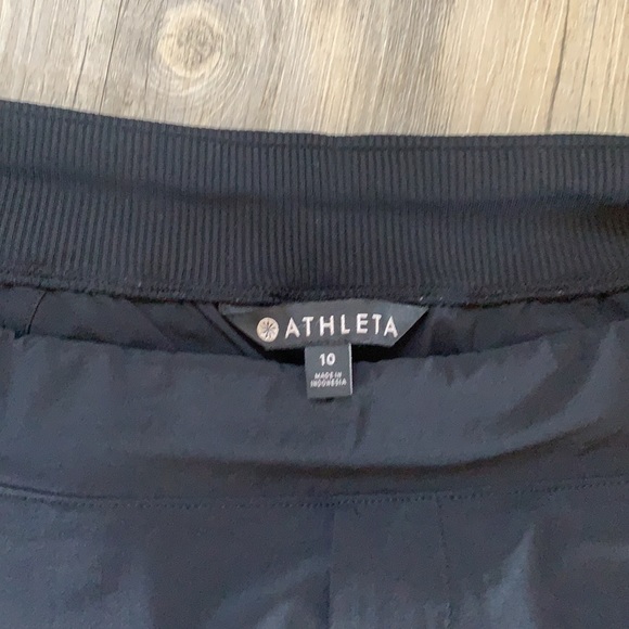 Athleta shorts - Picture 2 of 5